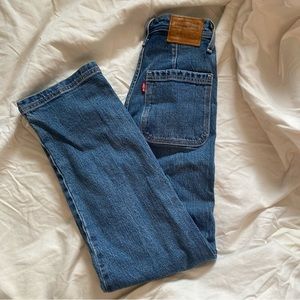Aritzia Levi’s Ribcage Straight Denim Jeans Size 23